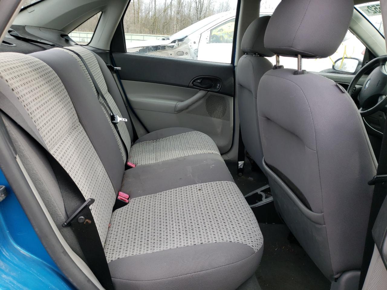 Photo 6 from auction – 2007 FORD FOCUS ZX4 with VIN 1FAHP34N07W248316