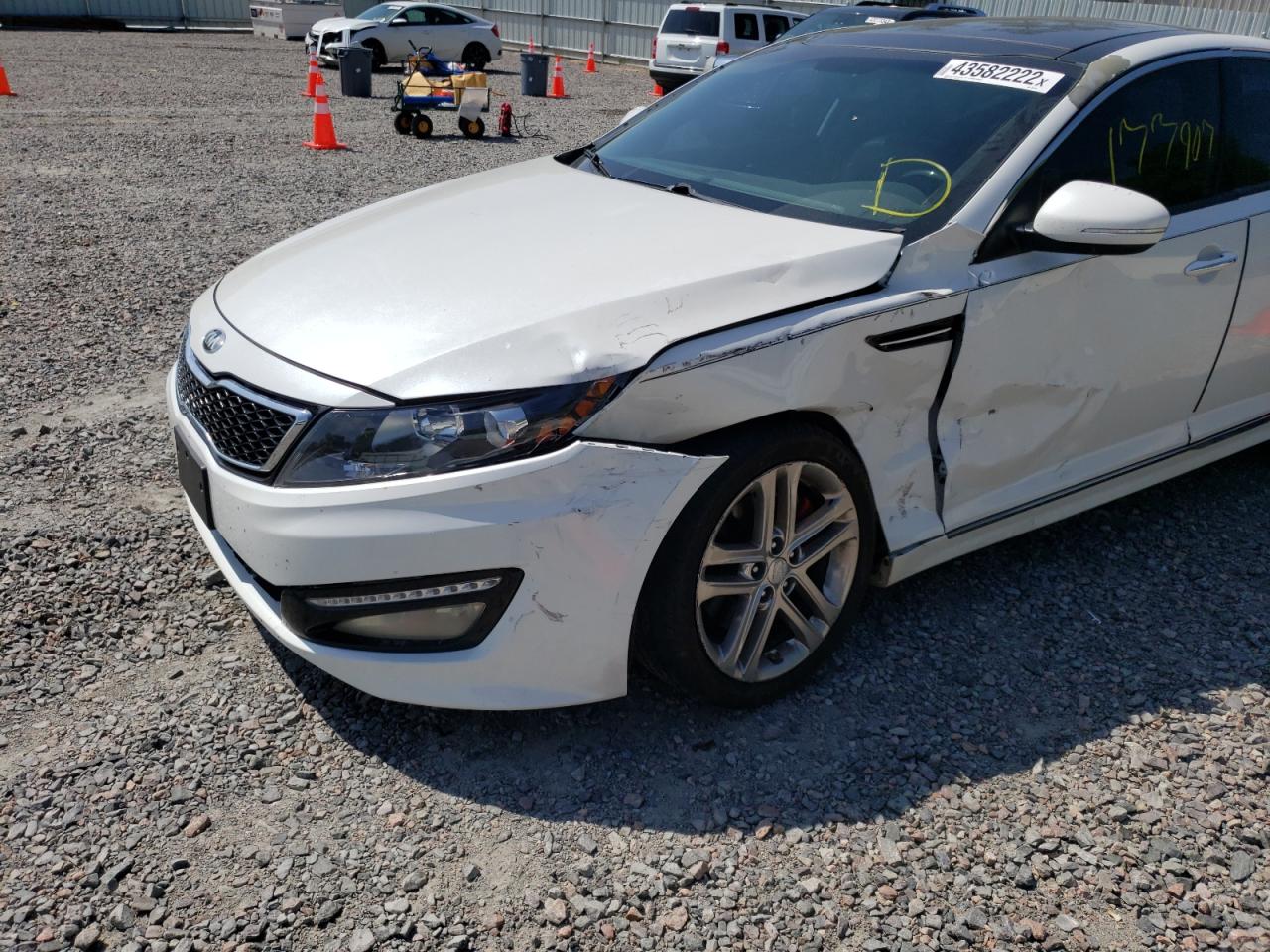 Photo 9 from auction – 2013 KIA OPTIMA SX with VIN 5XXGR4A6XDG094648
