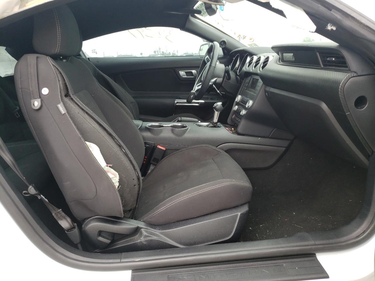 Photo 5 from auction – 2019 FORD MUSTANG with VIN 1FA6P8TH6K5125215