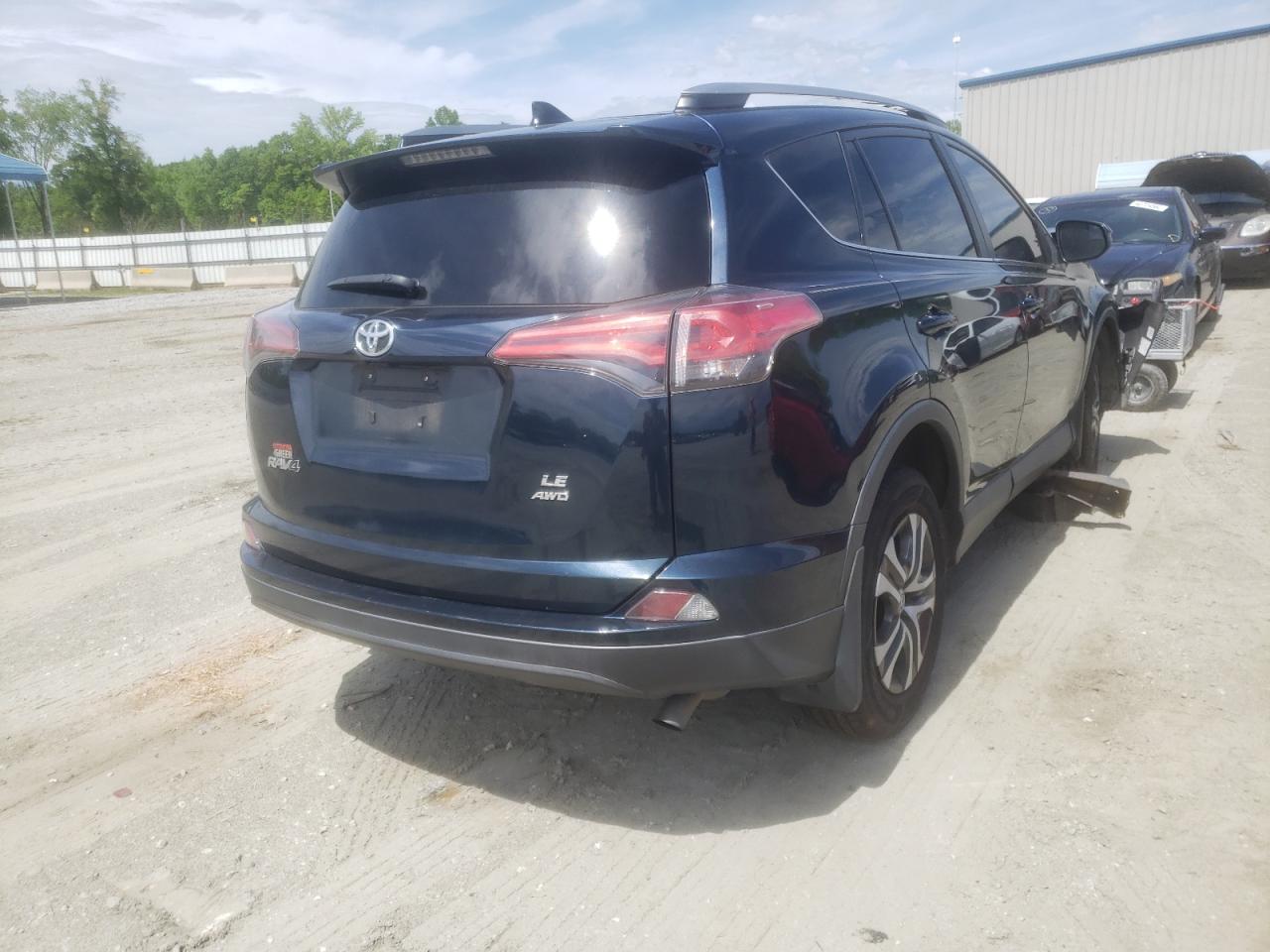 Photo 4 from auction – 2017 TOYOTA RAV4 LE with VIN 2T3BFREV3HW550252