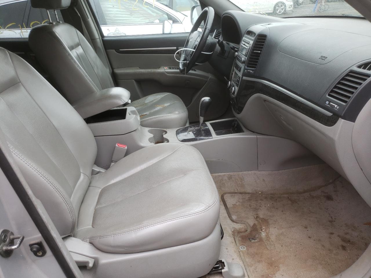 Photo 5 from auction – 2007 HYUNDAI SANTA FE S with VIN 5NMSH73E47H076994