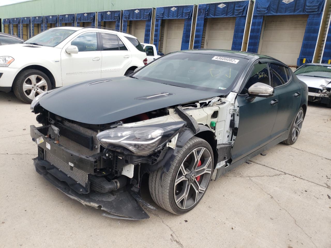 Photo 2 from auction – 2019 KIA STINGER GT with VIN KNAE55LC2K6060014
