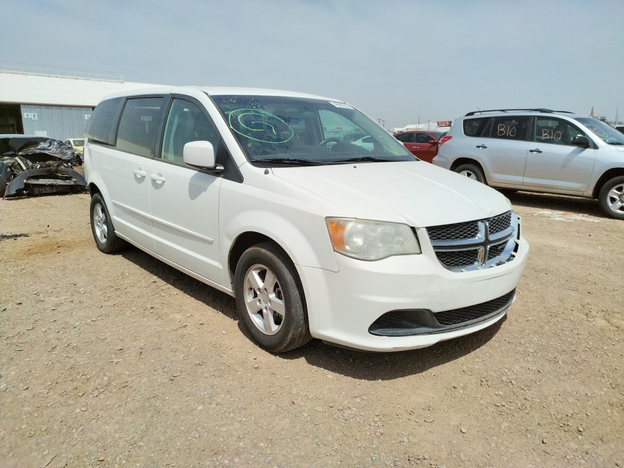 DODGE GRAND CARA 2011 with VIN 2D4RN3DGXBR626880 - Photo from auction