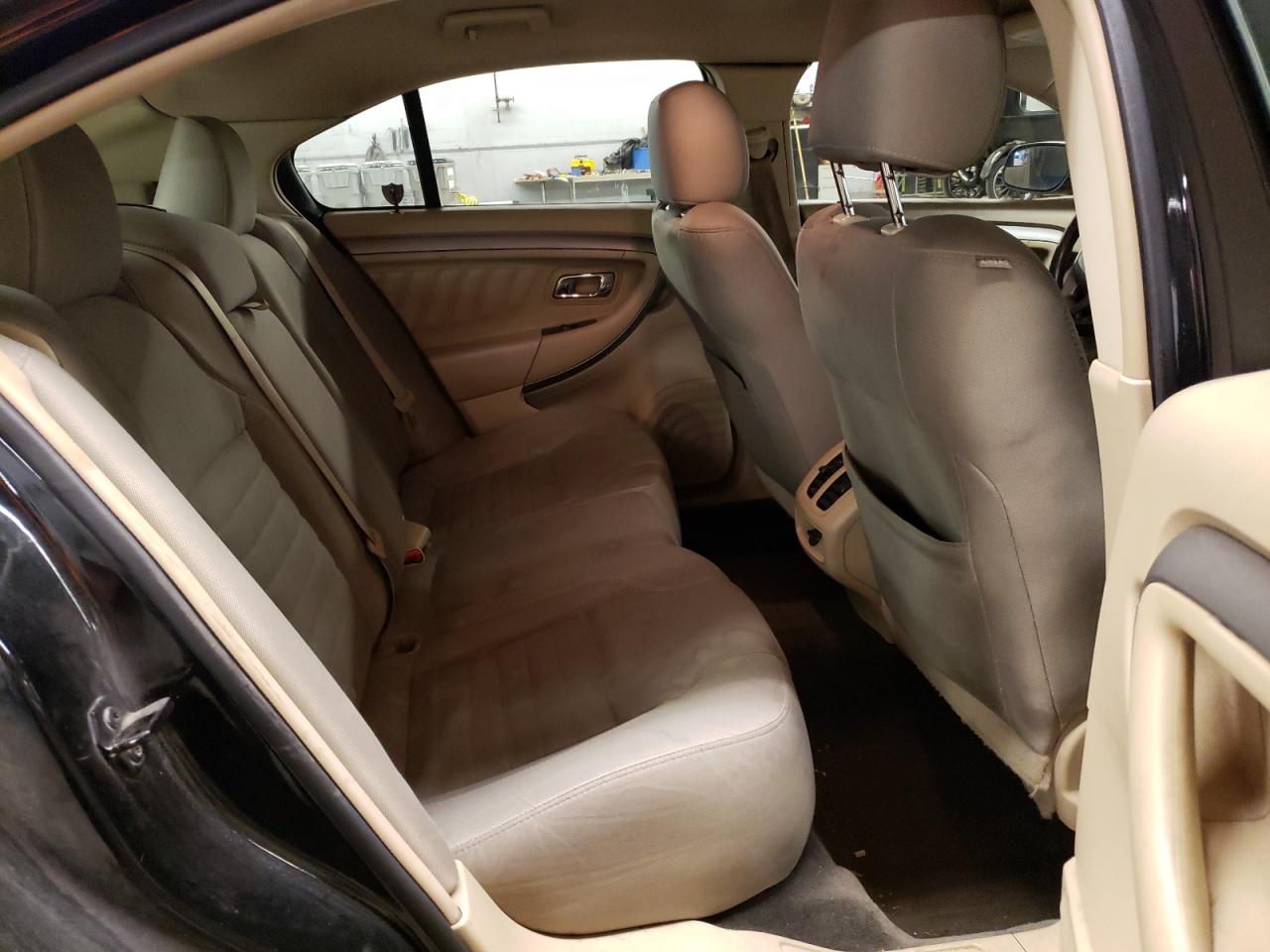 Photo 6 from auction – 2014 FORD TAURUS SE with VIN 1FAHP2D88EG125245