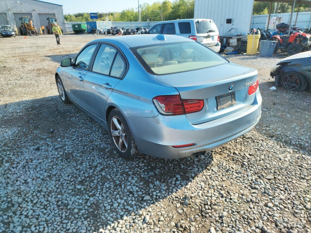 Photo 3 from auction – 2012 BMW 328 I with VIN WBA3A5C55CF350091