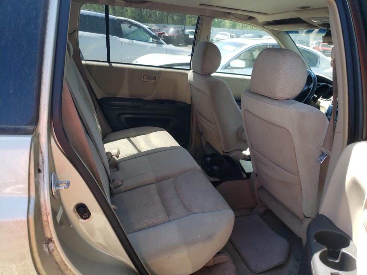 Photo 6 from auction – 2001 TOYOTA HIGHLANDER with VIN JTEHD21A810010573