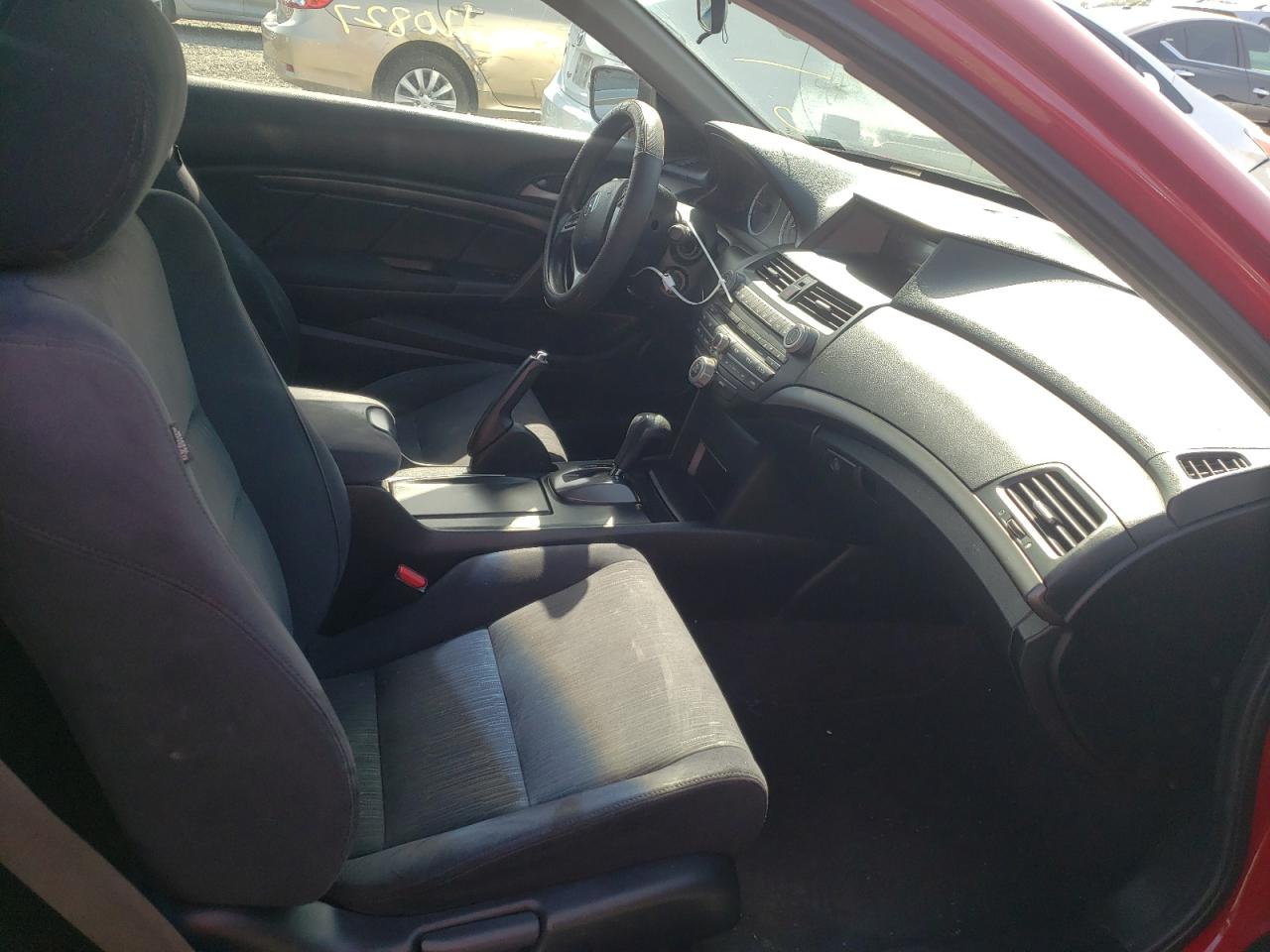 Photo 5 from auction – 2011 HONDA ACCORD LX- with VIN 1HGCS1B31BA008515
