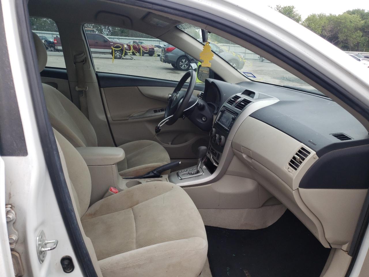 Photo 5 from auction – 2013 TOYOTA COROLLA BA with VIN 5YFBU4EE4DP098826