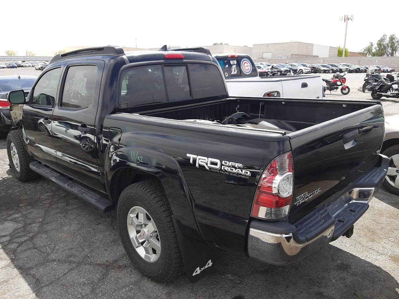 Photo 3 from auction – 2012 TOYOTA TACOMA DOU with VIN 3TMLU4EN2CM082697