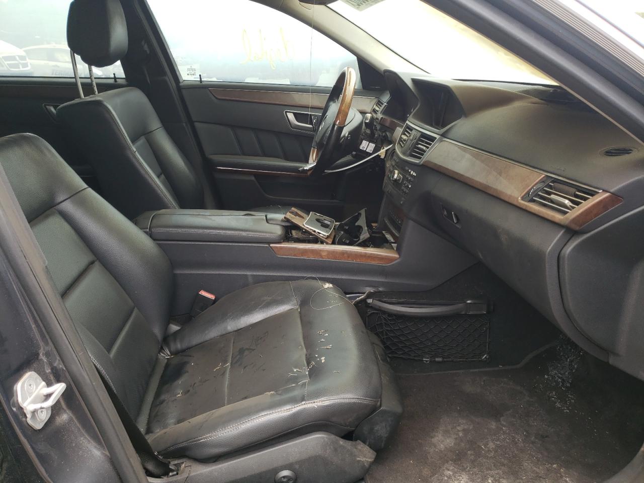Photo 5 from auction – 2013 MERCEDES-BENZ E 350 4MAT with VIN WDDHF8JB2DA677735