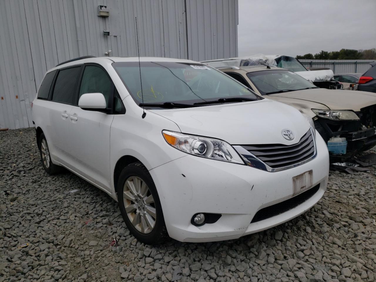TOYOTA SIENNA XLE 2014 with VIN 5TDDK3DC5ES079767 - Photo from auction