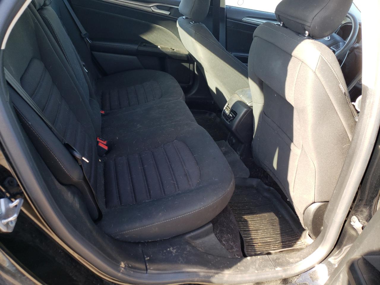 Photo 6 from auction – 2017 FORD FUSION SE with VIN 3FA6P0H71HR106000