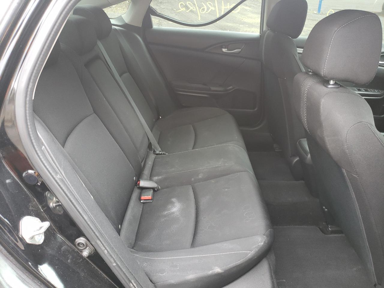 Photo 6 from auction – 2018 HONDA CIVIC LX with VIN 2HGFC2F59JH011366