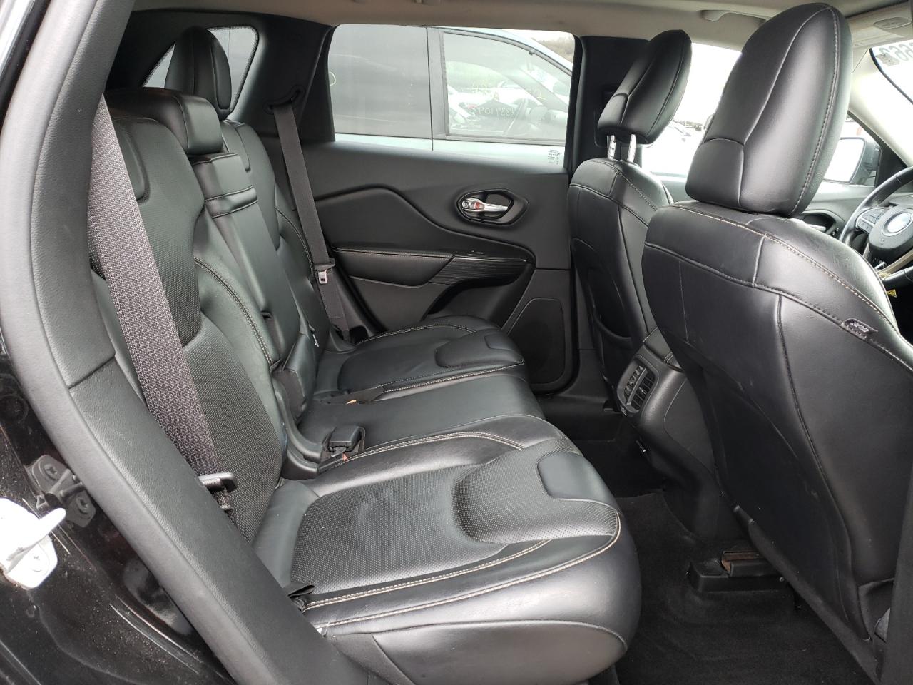 Photo 6 from auction – 2015 JEEP CHEROKEE L with VIN 1C4PJMDSXFW550827