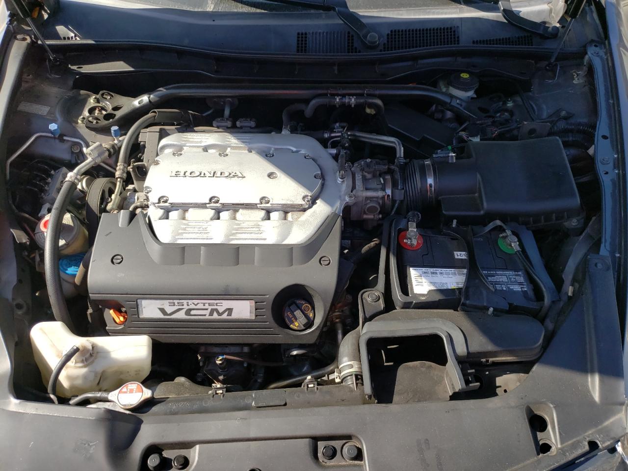 Photo 7 from auction – 2011 HONDA ACCORD EXL with VIN 1HGCS2B82BA008203