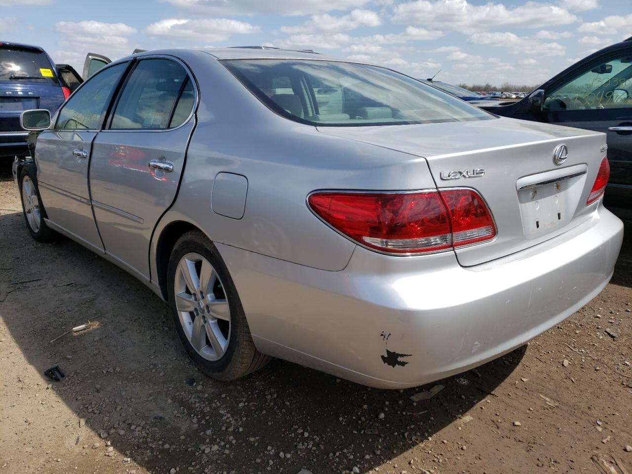 Photo 3 from auction – 2005 LEXUS ES 330 with VIN JTHBA30G855092004