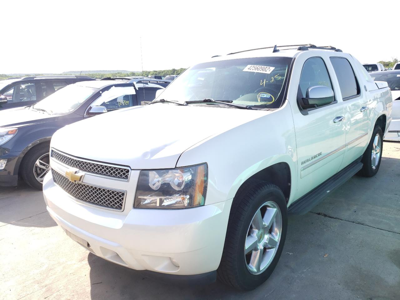 Photo 2 from auction – 2013 CHEVROLET AVALANCHE with VIN 3GNMCGE08DG350804