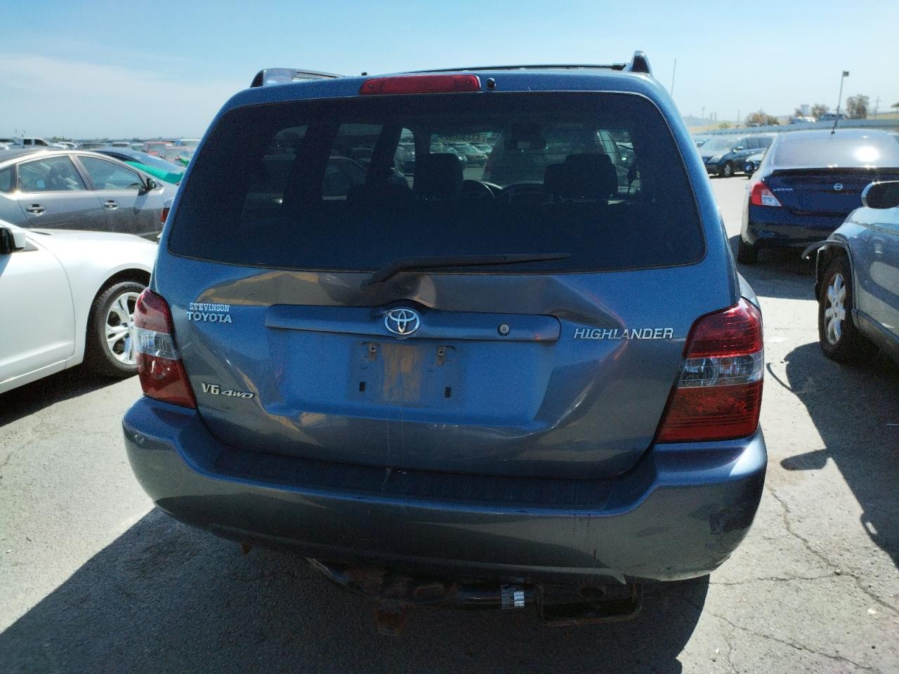Photo 9 from auction – 2004 TOYOTA HIGHLANDER with VIN JTEEP21A040037569