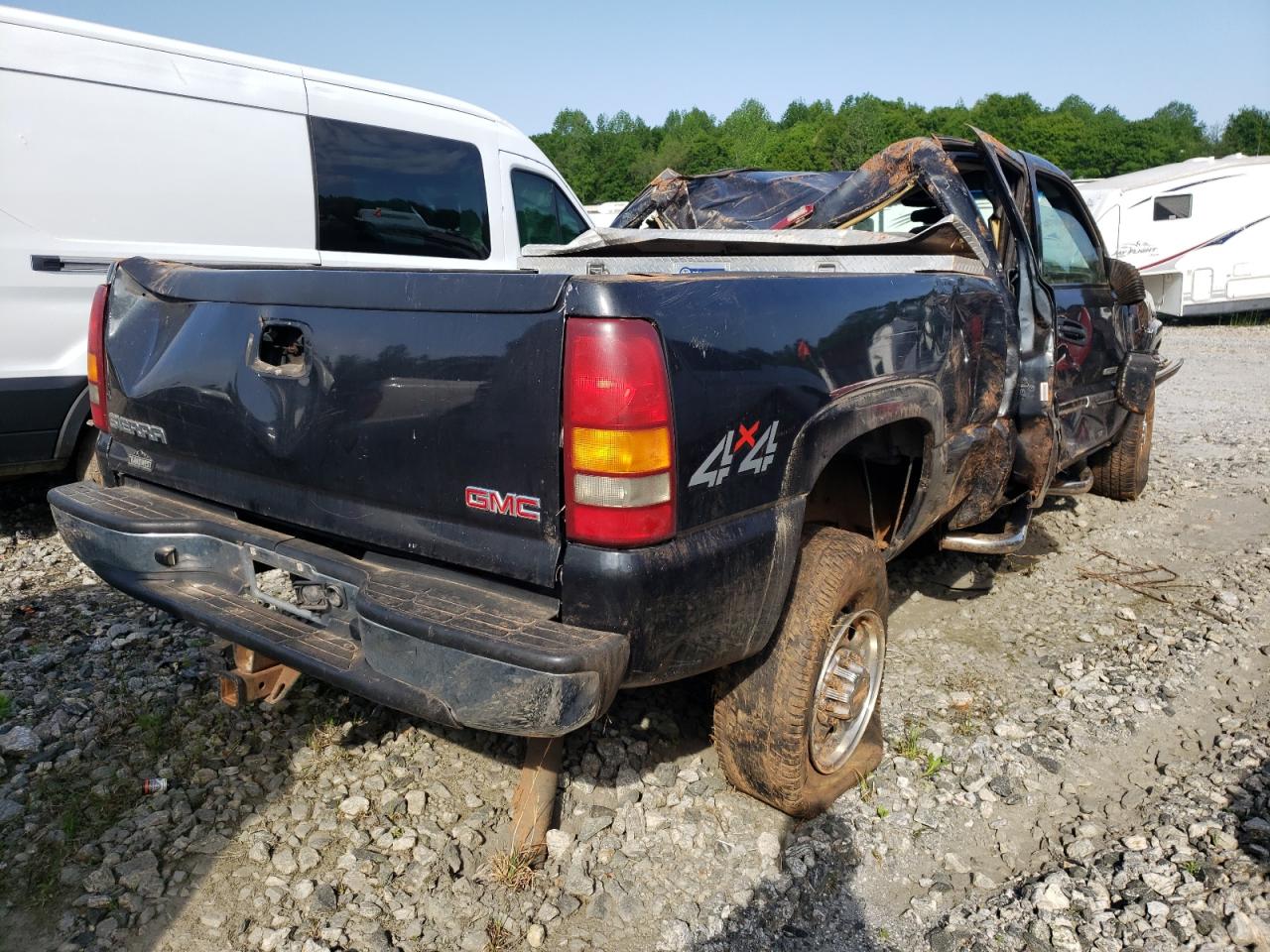 Photo 4 from auction – 2003 GMC SIERRA K25 with VIN 1GTHK23113F164422
