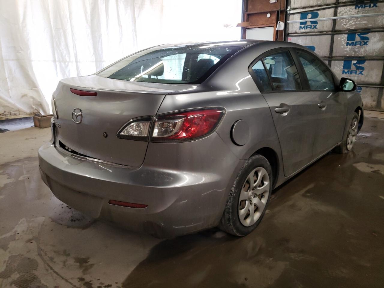 Photo 4 from auction – 2013 MAZDA 3 I with VIN JM1BL1TG2D1742480