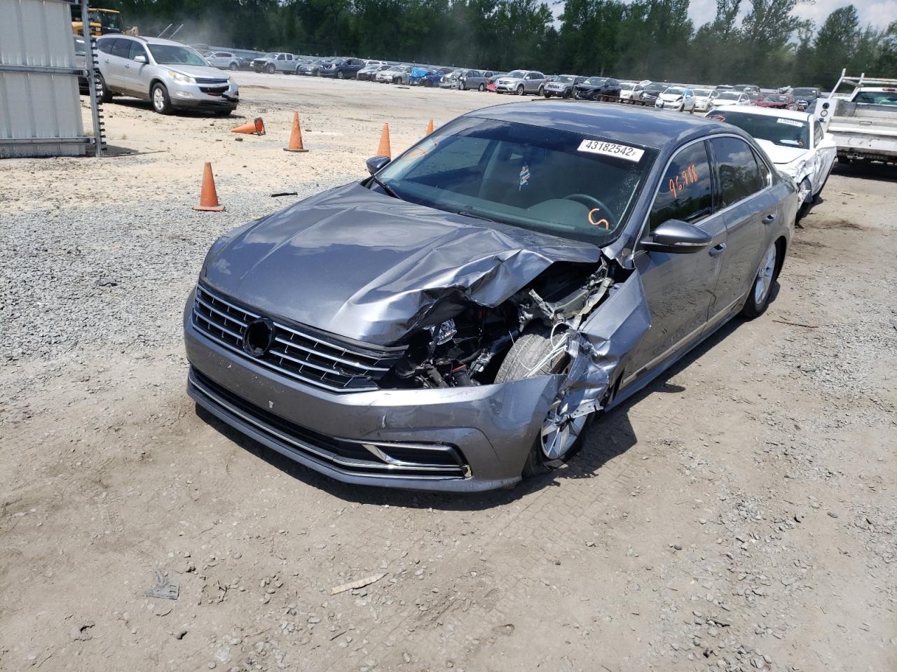 Photo 2 from auction – 2016 VOLKSWAGEN PASSAT S with VIN 1VWAT7A32GC040129