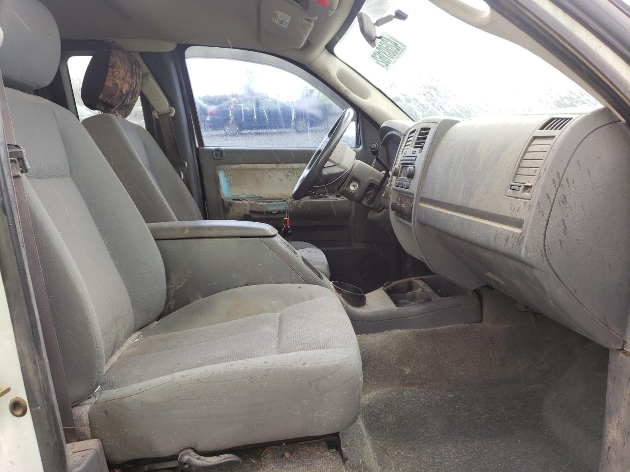 Photo 5 from auction – 2005 DODGE DAKOTA SLT with VIN 1D7HW42N05S127513