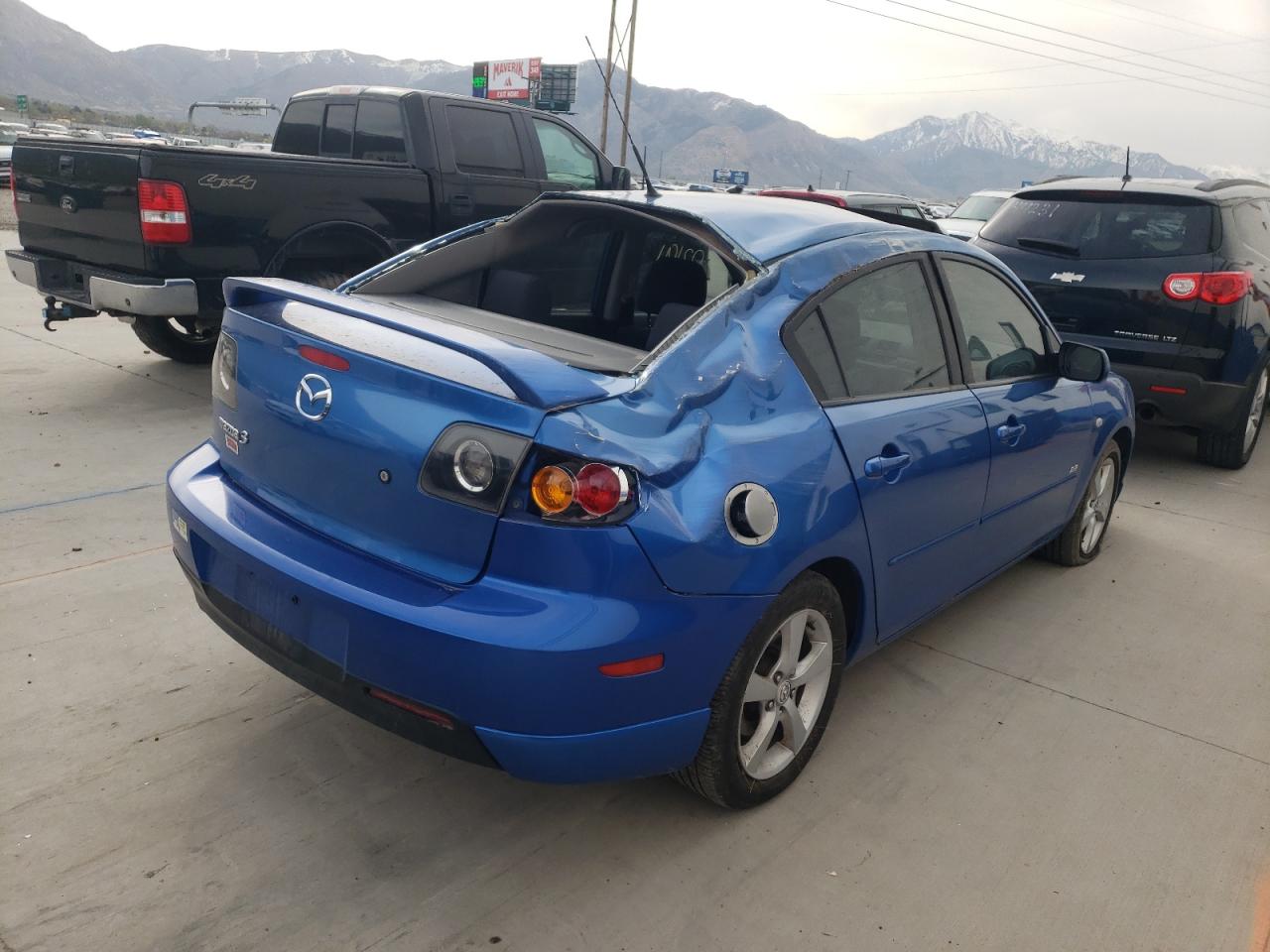 Photo 4 from auction – 2005 MAZDA 3 S with VIN JM1BK323951302206