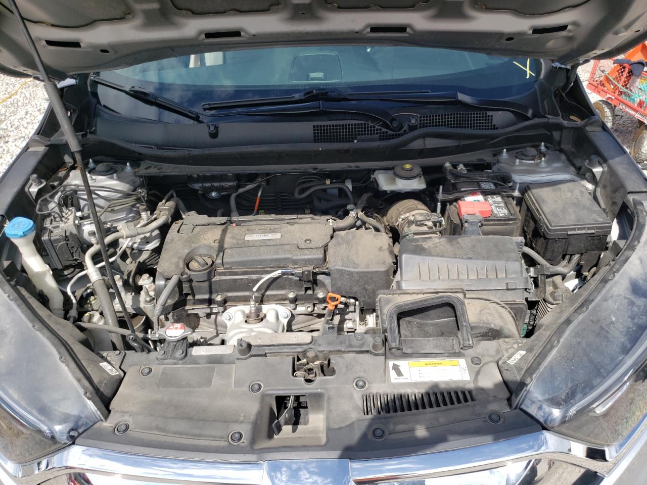 Photo 7 from auction – 2017 HONDA CR-V LX with VIN 7FARW5H36HE010003