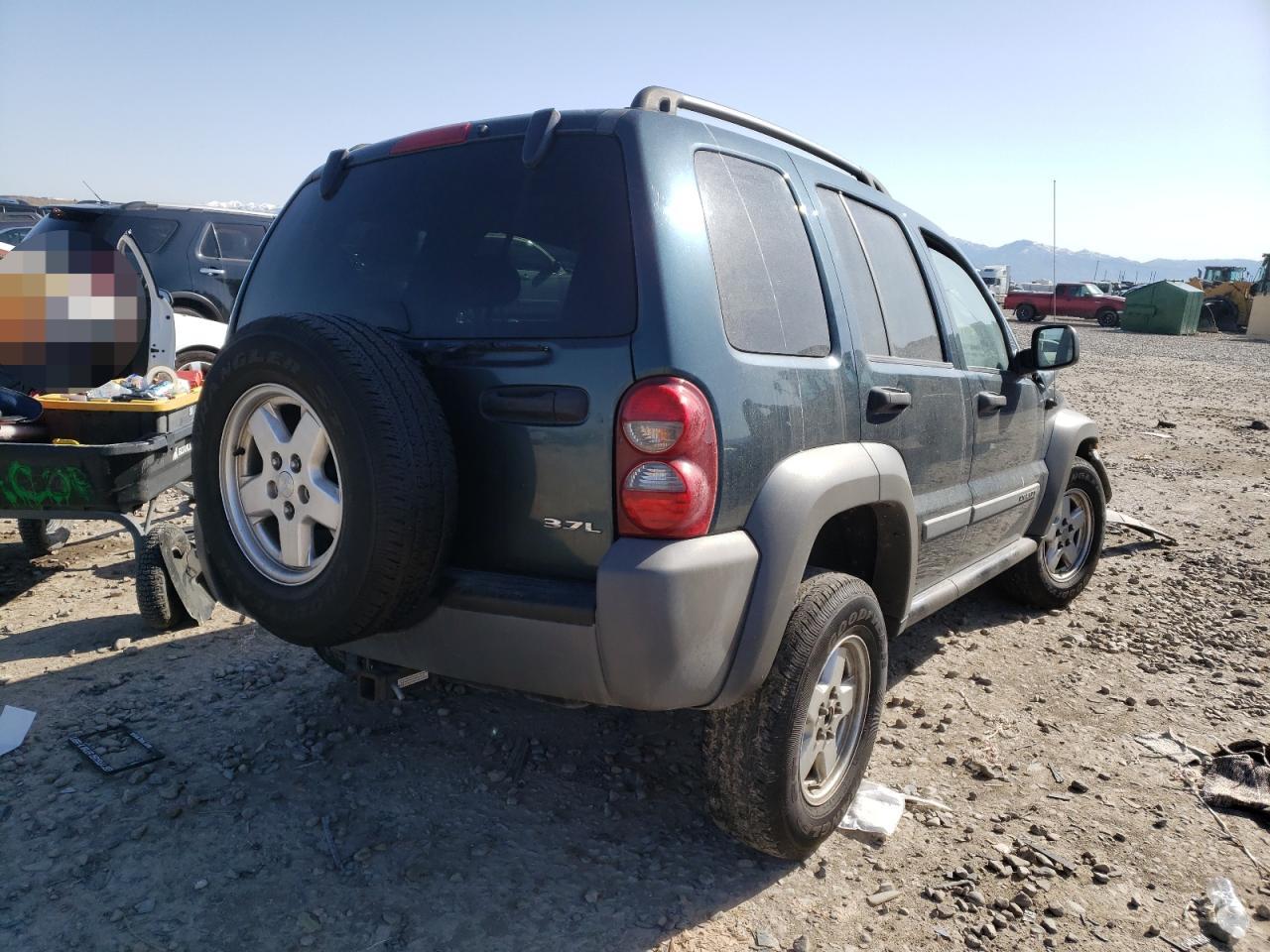 Photo 4 from auction – 2005 JEEP LIBERTY SP with VIN 1J4GL48K85W514969