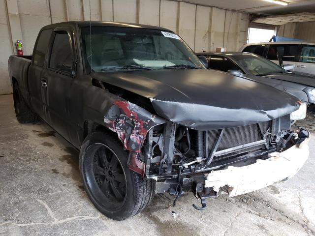 CHEVROLET SILVERADO 2003 with VIN 2GCEC19X631139108 - Photo from auction