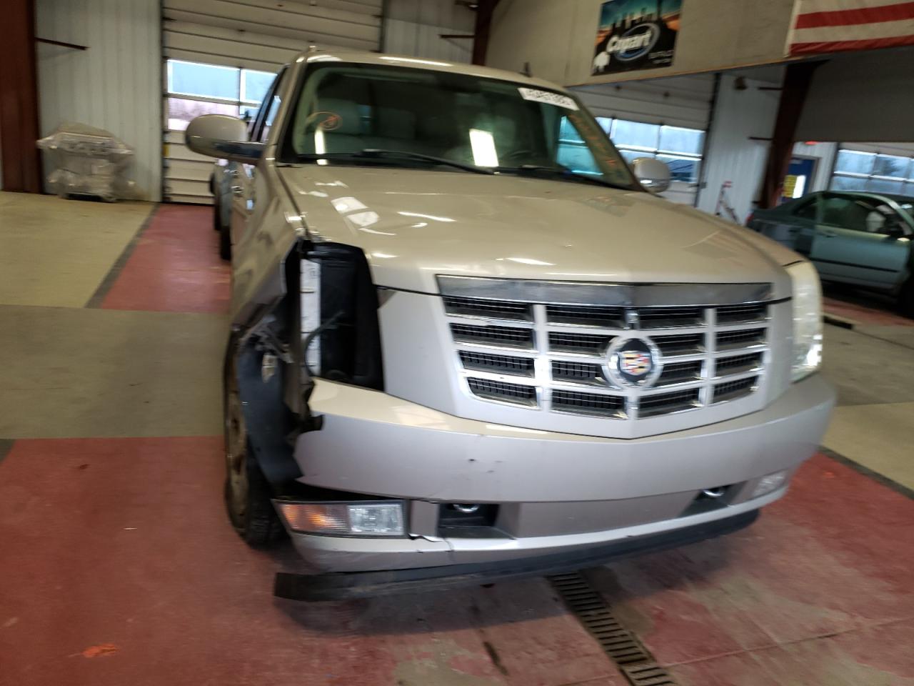 Photo 9 from auction – 2007 CADILLAC ESCALADE L with VIN 1GYFK63887R183799