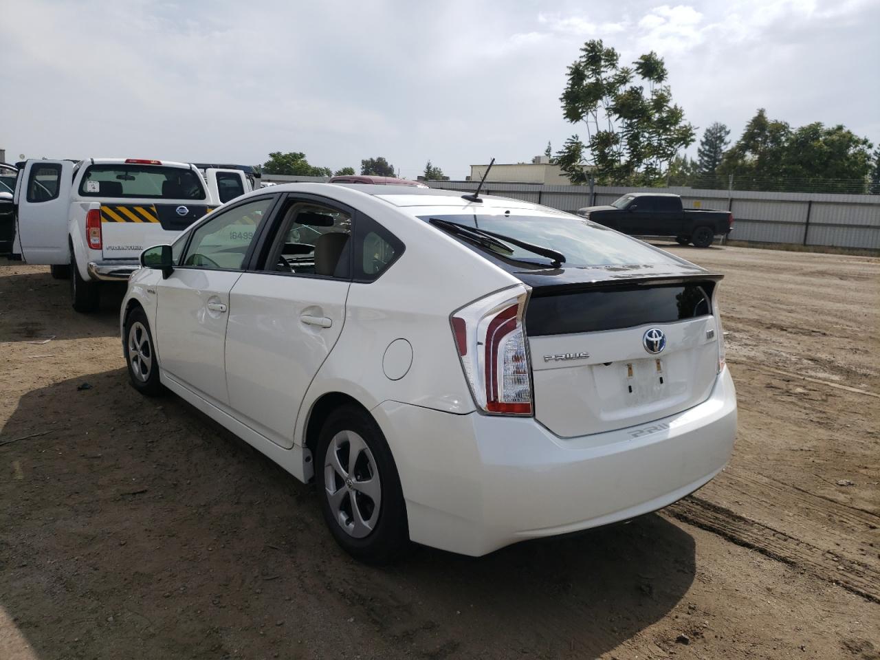 Photo 3 from auction – 2013 TOYOTA PRIUS with VIN JTDKN3DU3D5629737