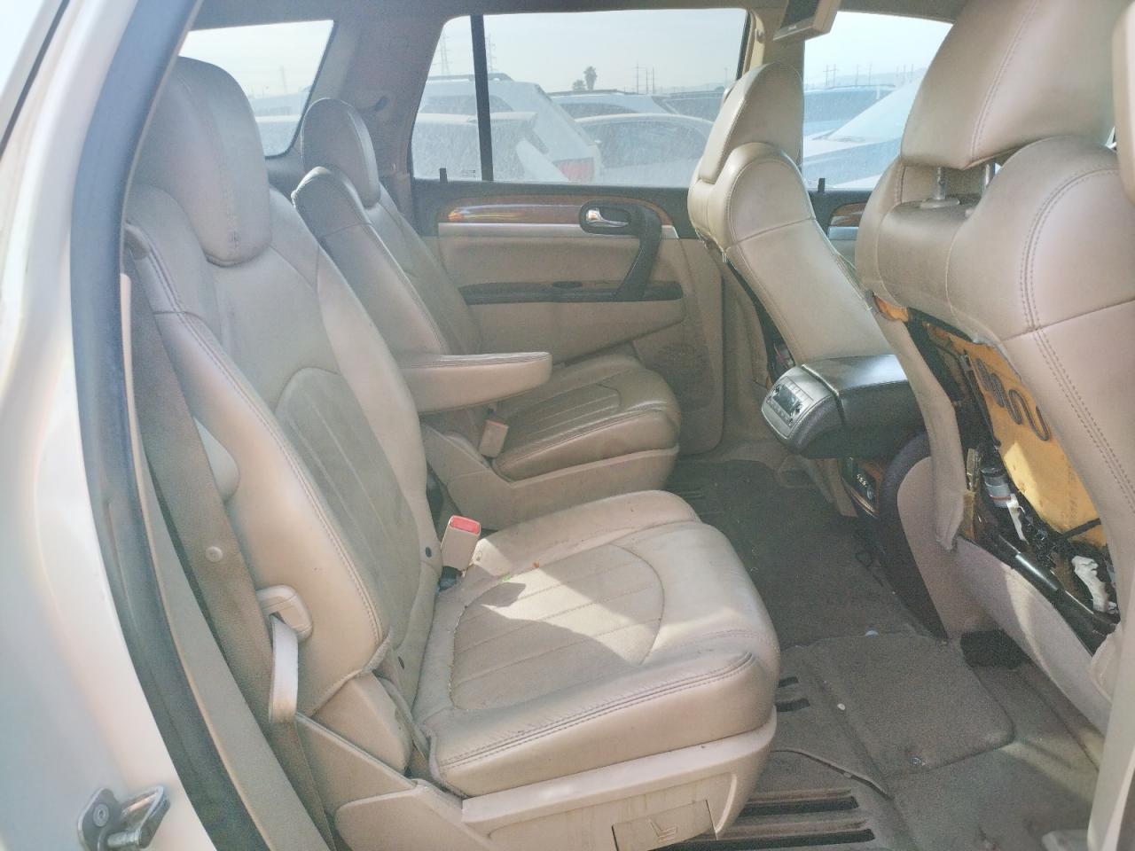 Photo 6 from auction – 2008 BUICK ENCLAVE CX with VIN 5GAER23798J277561