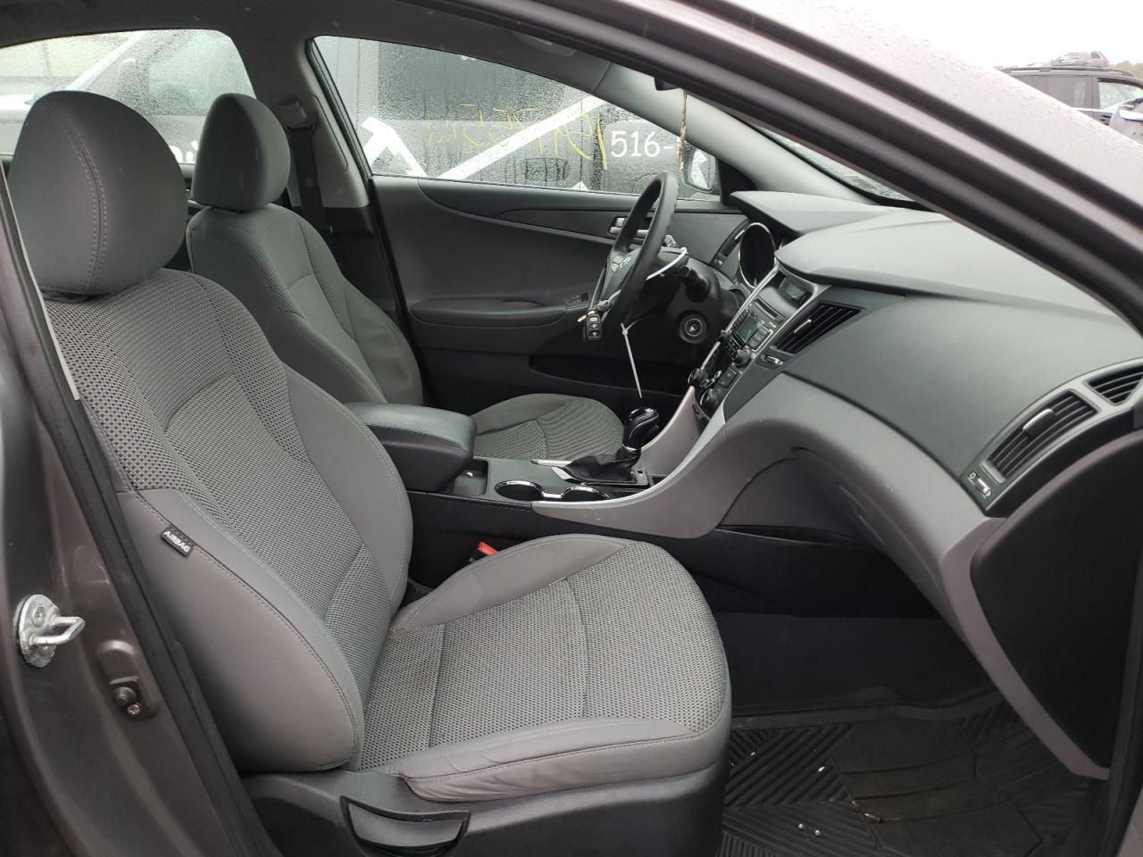Photo 5 from auction – 2011 HYUNDAI SONATA GLS with VIN 5NPEB4AC0BH223838