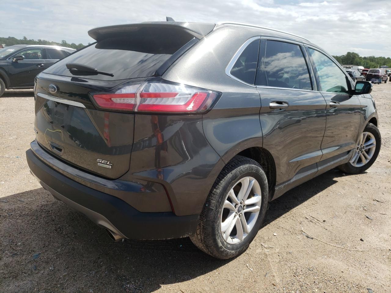 Photo 4 from auction – 2019 FORD EDGE SEL with VIN 2FMPK3J9XKBB90605