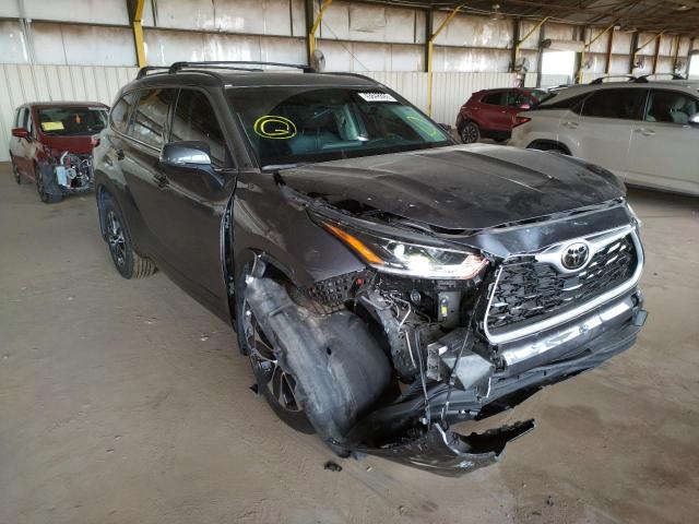 TOYOTA HIGHLANDER 2021 with VIN 5TDHZRBH0MS557252 - Photo from auction