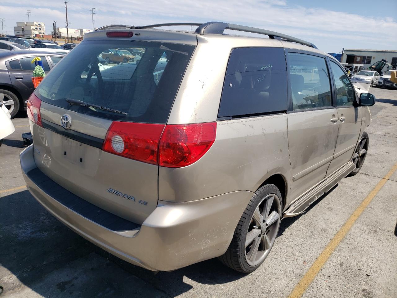 Photo 4 from auction – 2006 TOYOTA SIENNA CE with VIN 5TDZA23C76S446125