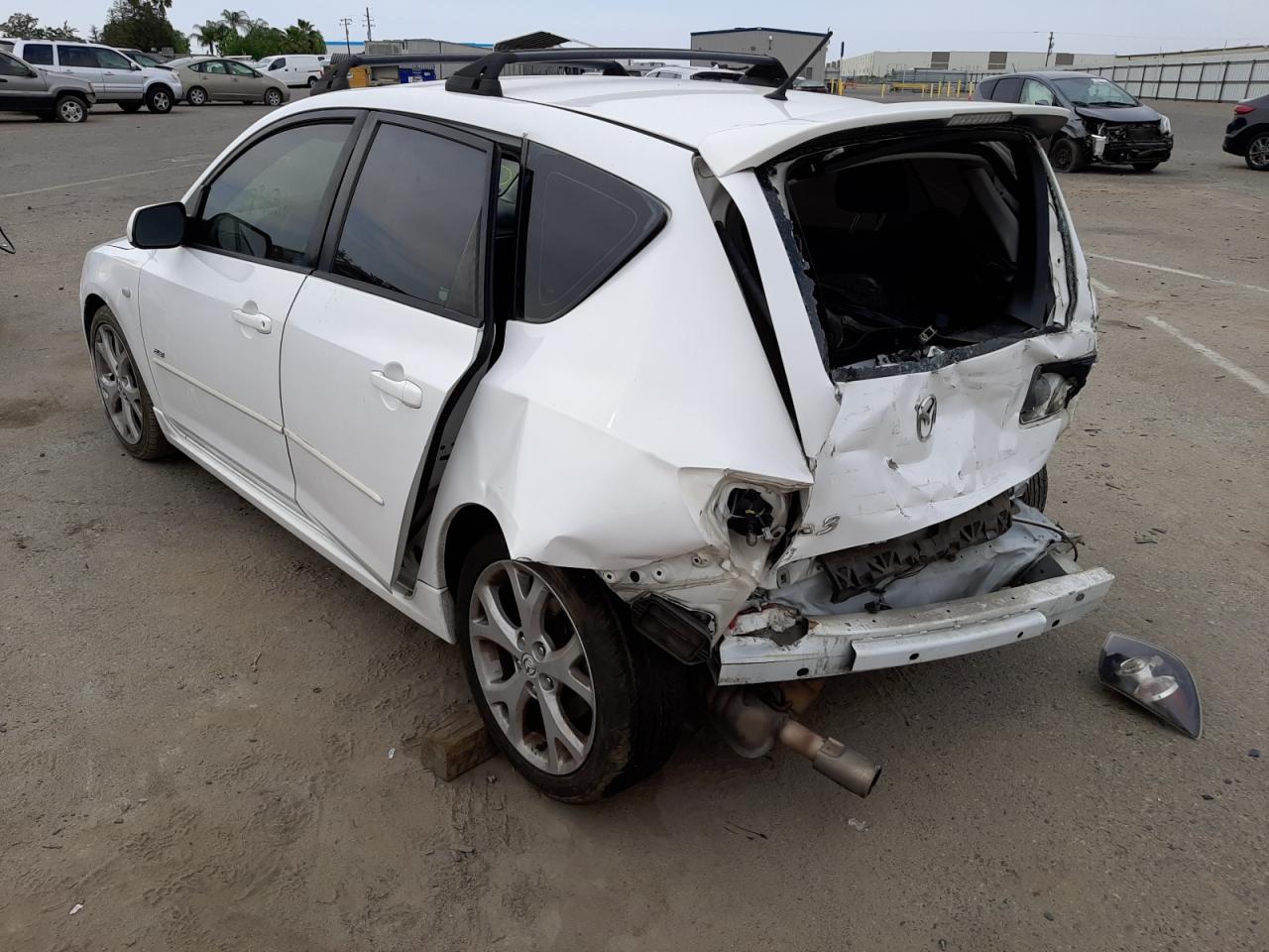 Photo 3 from auction – 2008 MAZDA 3 HATCHBAC with VIN JM1BK344281857184