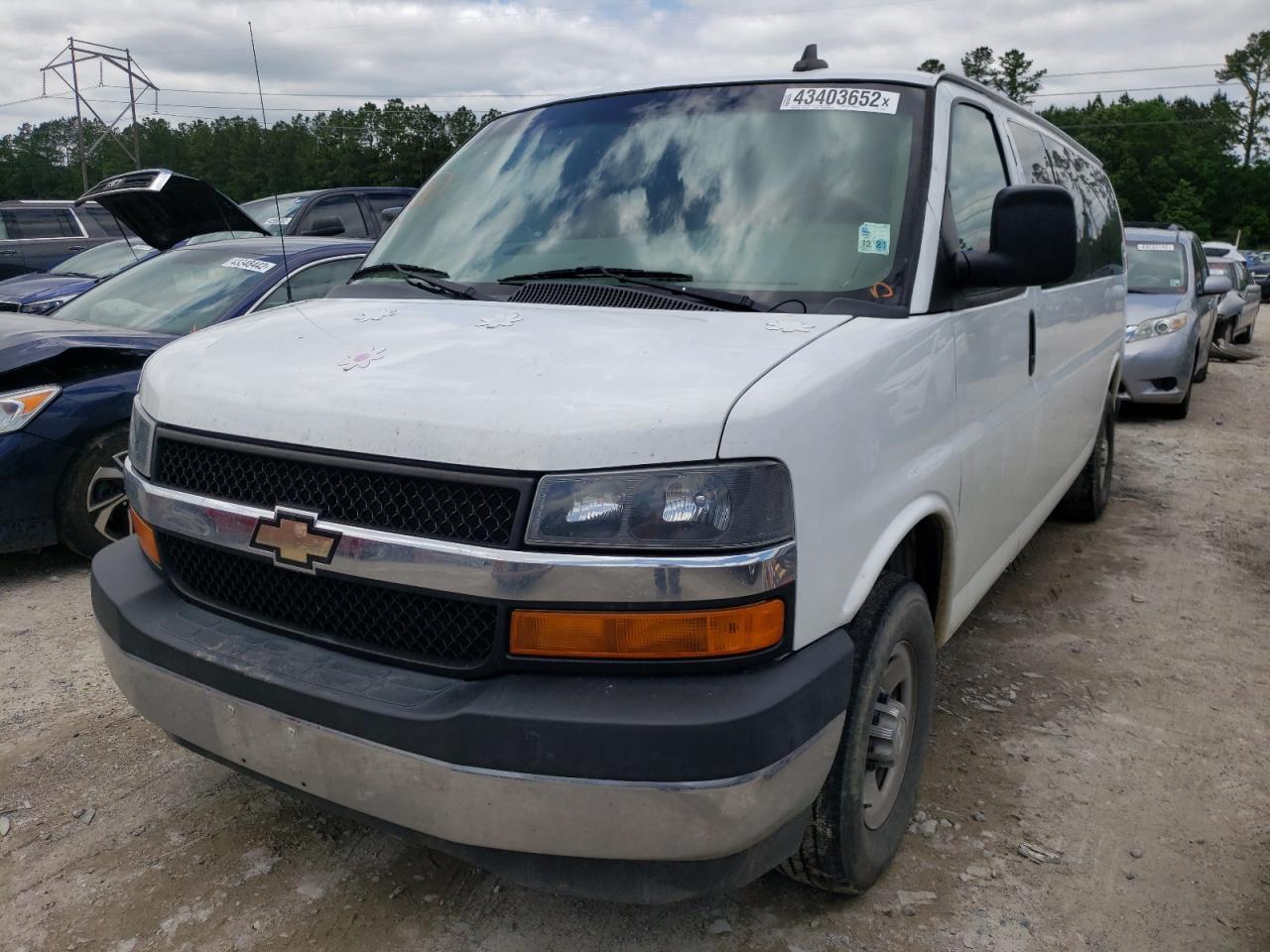 Photo 2 from auction – 2017 CHEVROLET EXPRESS G3 with VIN 1GAZGPFG9H1218033
