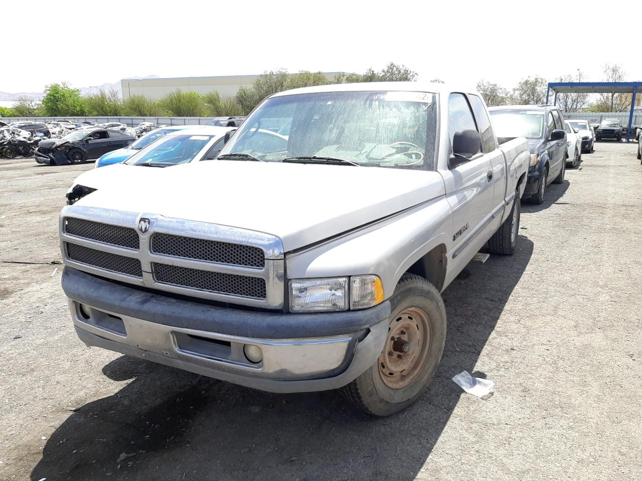 Photo 2 from auction – 1998 DODGE RAM 1500 with VIN 3B7HC13Y4WG143524