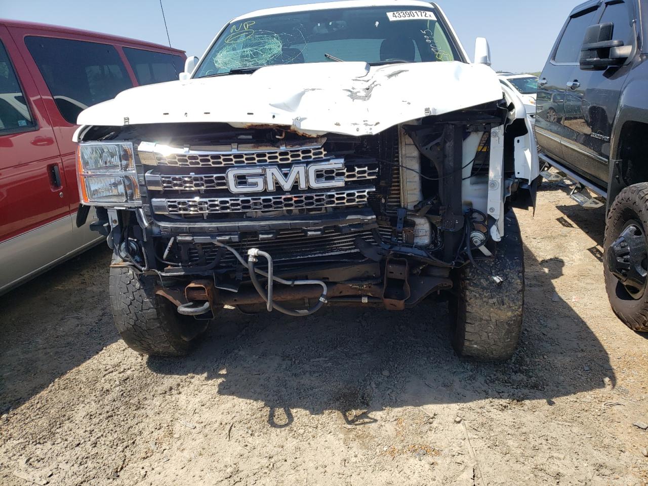 Photo 9 from auction – 2012 GMC SIERRA K25 with VIN 1GT120E80CF170955