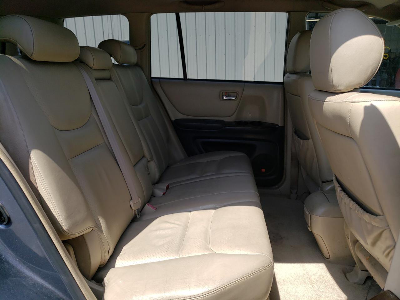 Photo 6 from auction – 2002 TOYOTA HIGHLANDER with VIN JTEHF21A820062149