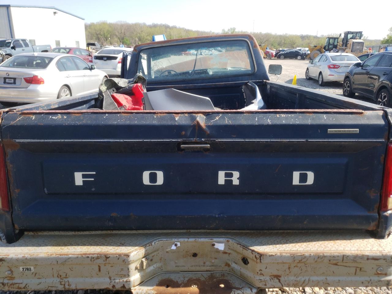 Photo 6 from auction – 1986 FORD F250 with VIN 1FTEF25N2GPB01899