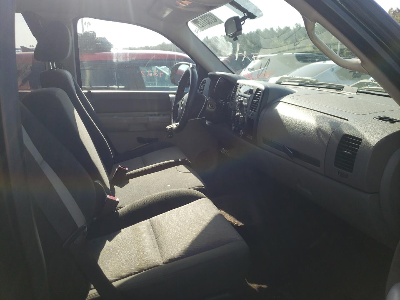 Photo 5 from auction – 2009 CHEVROLET SILVERADO with VIN 1GCEC19C19Z183062
