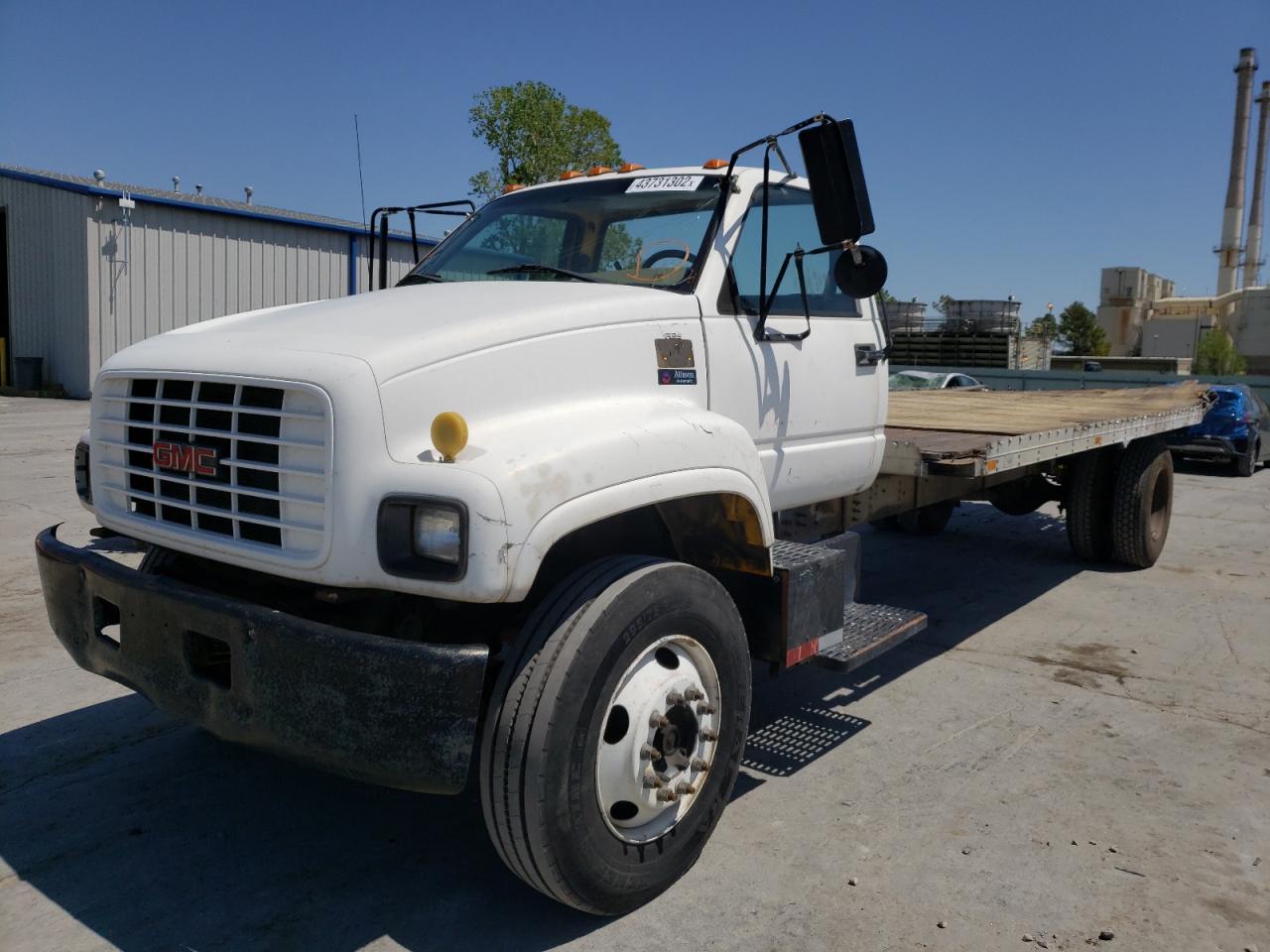 Photo 2 from auction – 2002 GMC C-SERIES C with VIN 1GDJ7H1E52J900703
