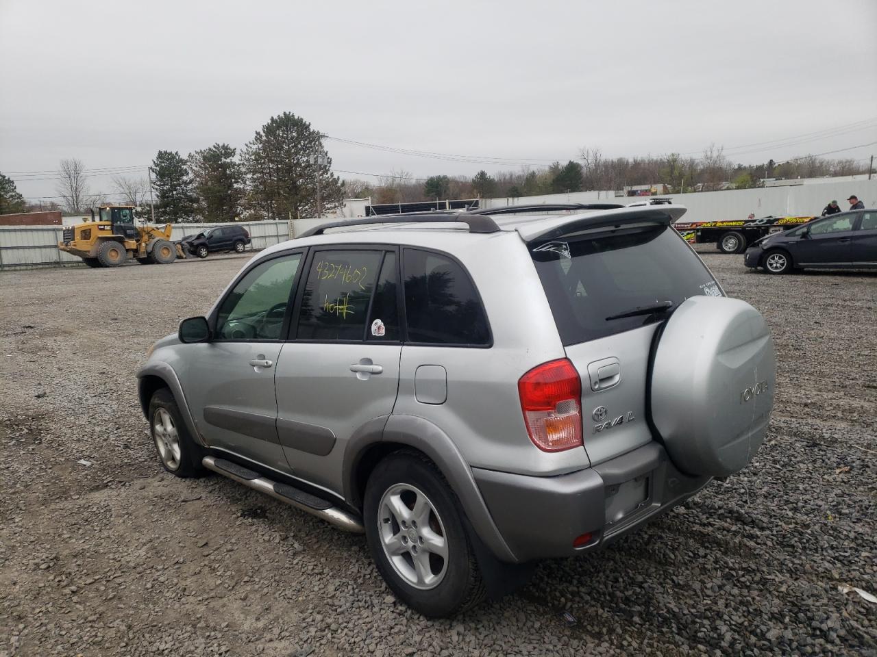 Photo 3 from auction – 2001 TOYOTA RAV4 with VIN JTEHH20V816013253