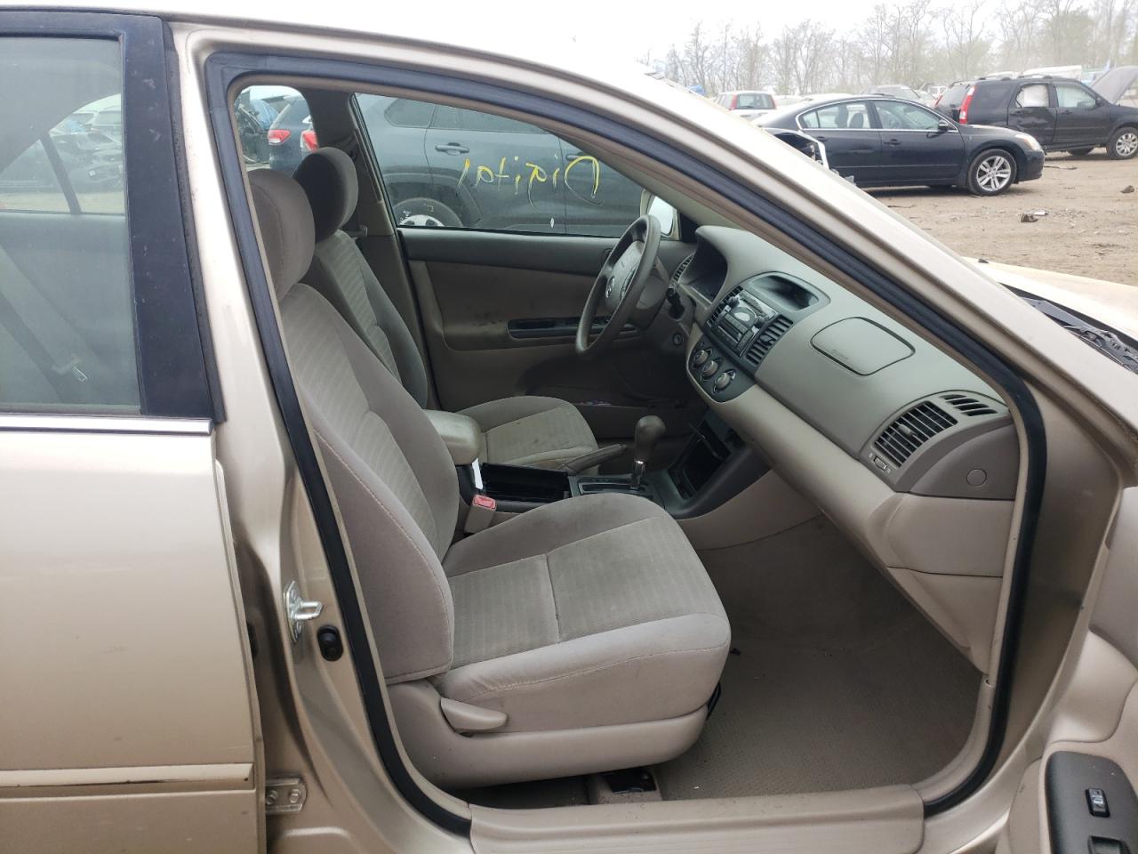Photo 5 from auction – 2005 TOYOTA CAMRY LE with VIN 4T1BE32K65U574172