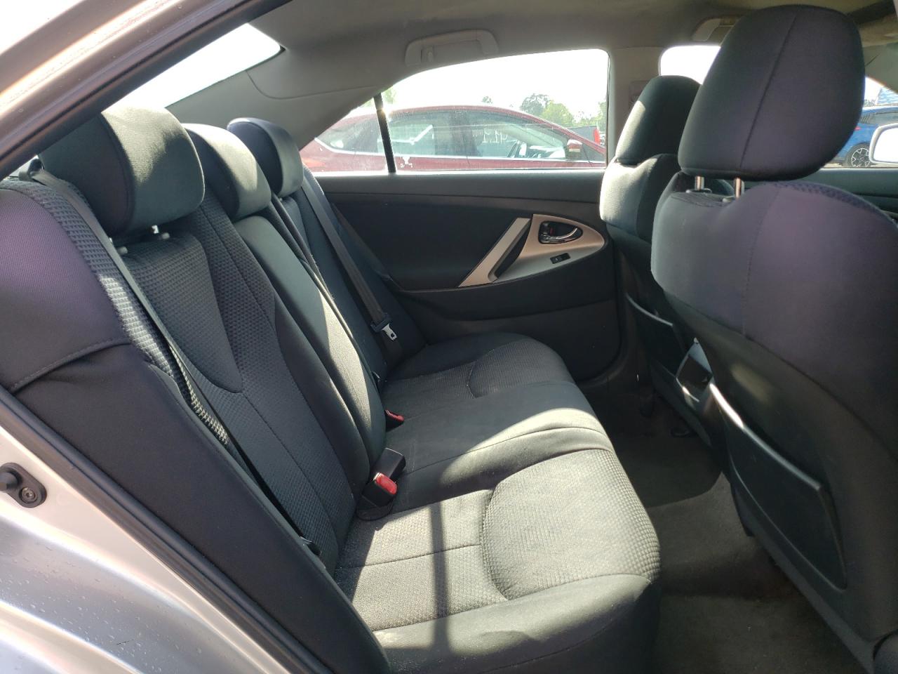 Photo 6 from auction – 2010 TOYOTA CAMRY BASE with VIN 4T1BF3EK9AU083971
