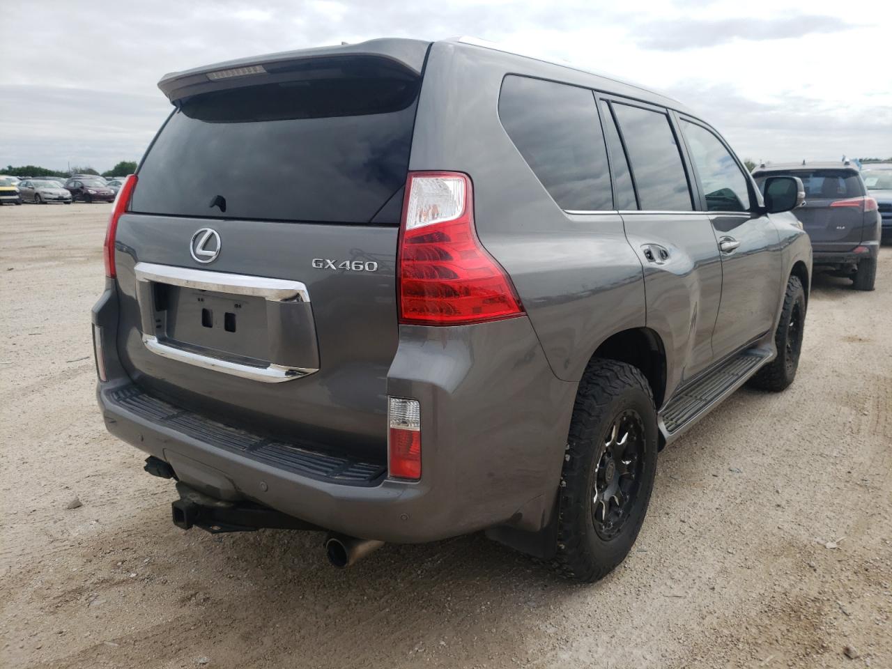 Photo 4 from auction – 2011 LEXUS GX 460 with VIN JTJBM7FX2B5020229