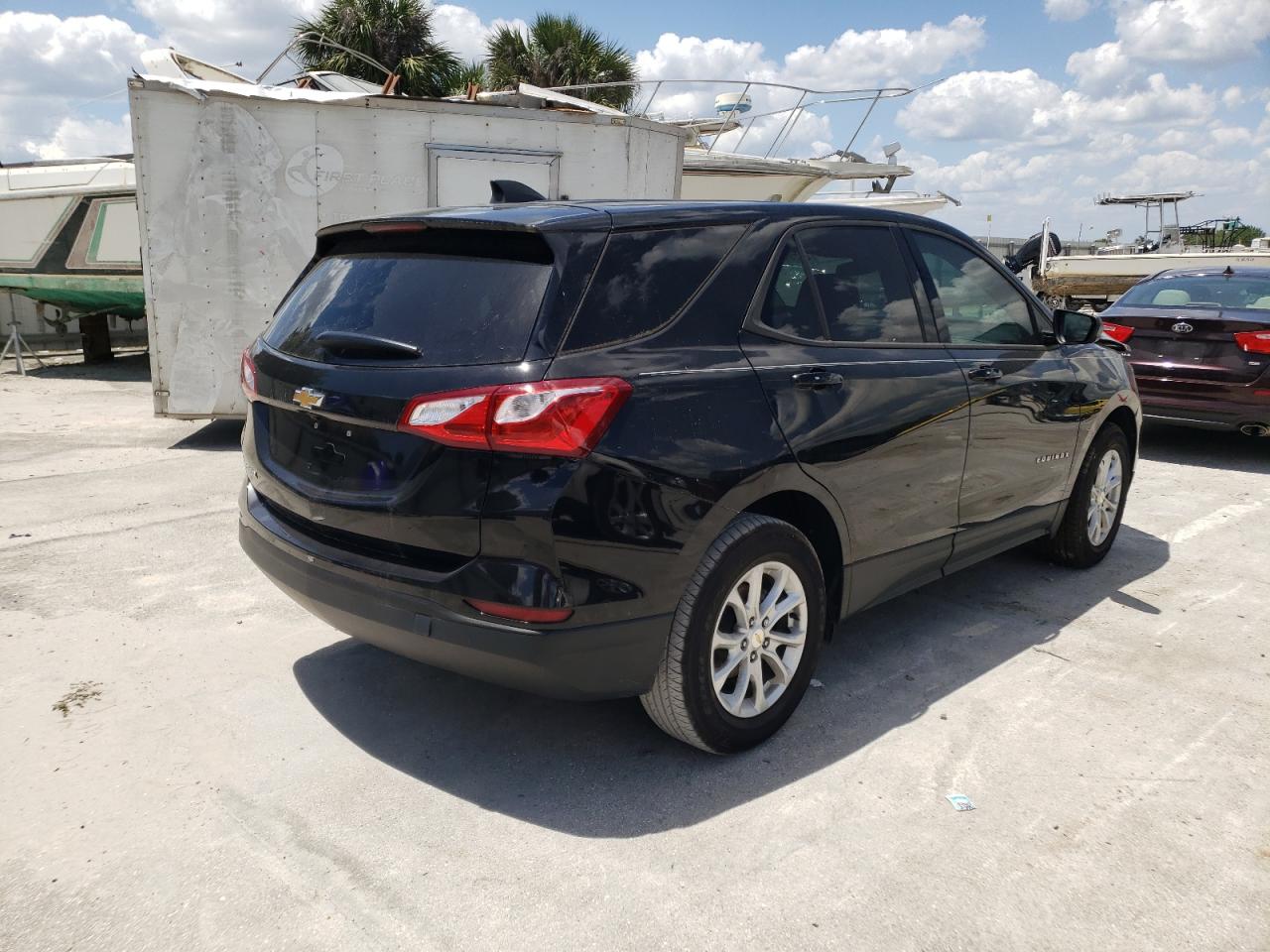 Photo 4 from auction – 2019 CHEVROLET EQUINOX LS with VIN 2GNAXHEV0K6249628